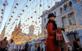 Московская улица останется без иллюминации. Снимающие ее рабочие попали на видео