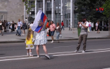 Без парада и салюта, но с песнями и цветами: воронежцы отметили самый спокойный День Победы