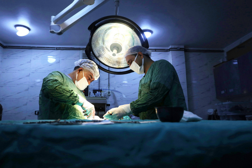 Shot: В Подмосковье врачи 7 часов собирали череп упавшему со снегохода мужчине