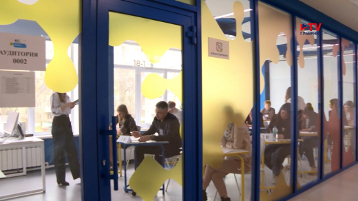 Родители воронежских школьников сдали ЕГЭ по русскому языку