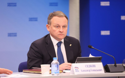Глава центрального исполкома «Единой России» Александр Сидякин будет баллотироваться в Госдуму от Воронежской области