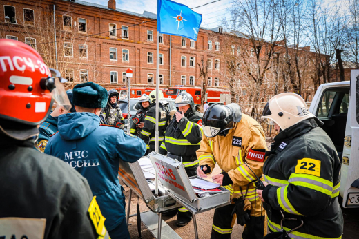 Пожарные Клинского гарнизона провели учения в культурно-досуговом центре