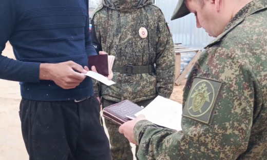Силовики искали уклонистов среди новых граждан РФ в воронежском райцентре