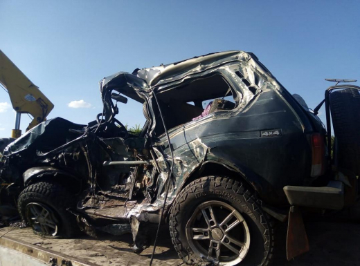 В лобовом столкновении внедорожника и грузовика в Воронежской области погиб 74-летний мужчина