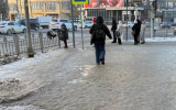 Почти 700 воронежцев пострадали из-за гололёда за три дня