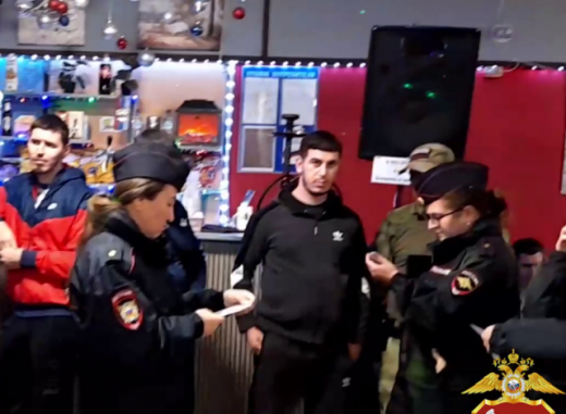 Силовики нагрянули в клубы, бары и кальянные в Воронеже