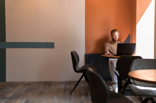 Воронежцам назвали сферы с зарплатами от 100 тысяч рублей