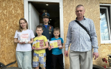 В Ленинском округе продолжается оснащение жилья многодетных семей пожарными извещателями