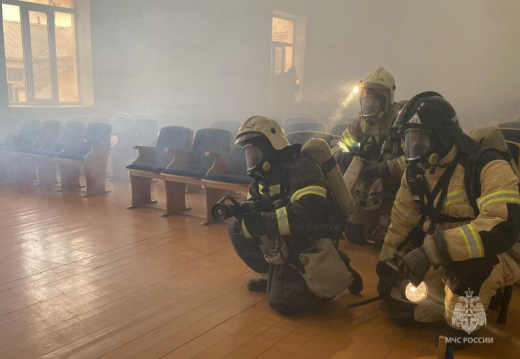 В Сакском районе прошли пожарно-тактические учeния