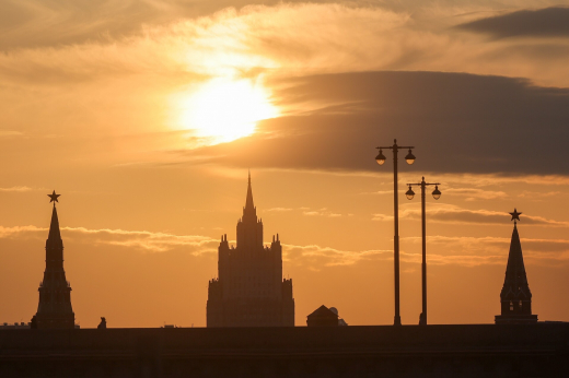 Синоптик Позднякова спрогнозировала теплую погоду в Москве на Красную горку