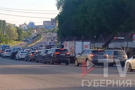 Воронежцы встали в многокилометровых пробках вечером пятницы