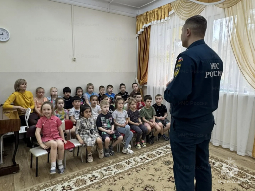 В Наро-Фоминские воспитанники детсадов осваивают азы пожарной безопасности