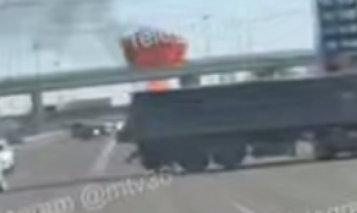 Взрыв «ГАЗели» у гипермаркета в Воронеже попал на видео