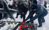 Сотрудники МЧС России почтили память воинов-освободителей в Можайске