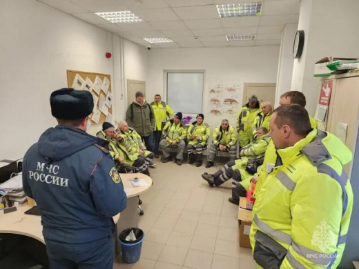Инспекторы ГПН провели инструктаж с работниками автотранспортного предприятия в Клину