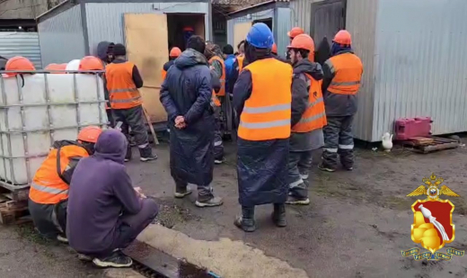 Для иностранцев хотят ужесточить правила проживания и работы в России