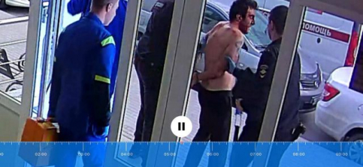Воронежец залил кровью подъезд и перепугал криками соседей