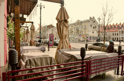 Сколько в Воронеже летних веранд и какую прибыль они приносят владельцам