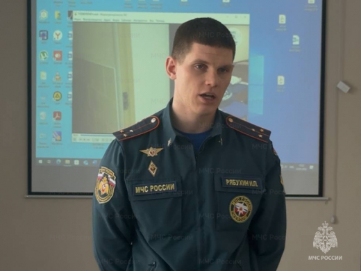 Сотрудники МЧС России встретились с кадетами Долгопрудного