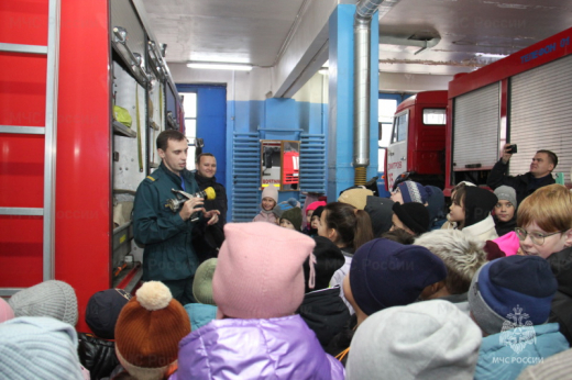 Ученики школы «Лучи» города Дмитрова побывали на экскурсии в пожарно-спасательной части № 35