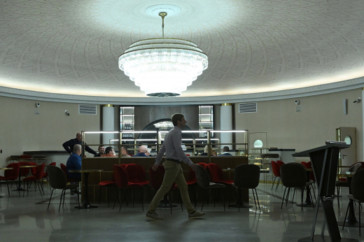 В театре Моссовета и театре имени Станиславского закрыли буфеты из-за нарушений