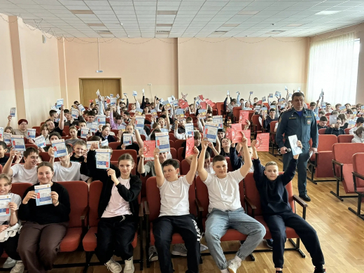 Сотрудники МЧС России провели урок безопасности в Лотошино