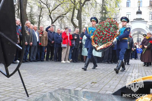 В Воронеже в годовщину аварии на Чернобыльской АЭС прошла церемония возложения венков и цветов
