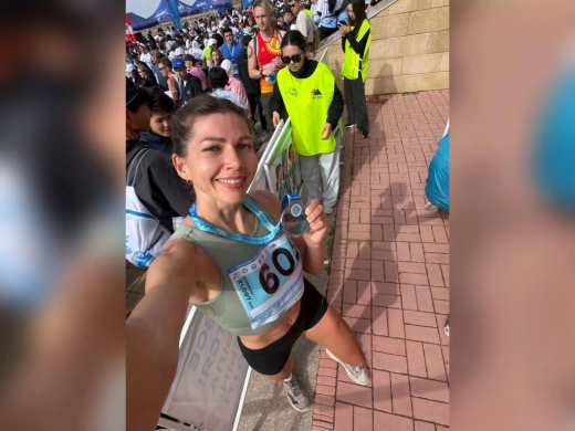 Воронежская бегунья Светлана Аплачкина победила на полумарафоне в Кыргызстане