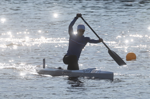 Мужчина на каноэ попал под винт речного трамвая на Москве-реке и умер