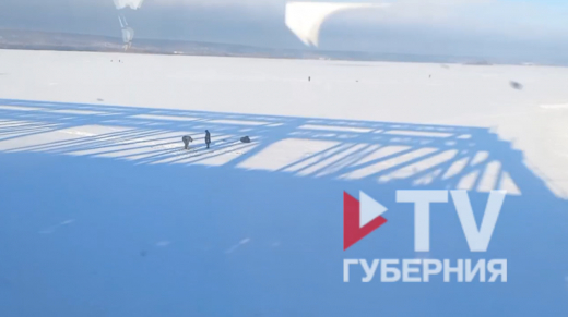 Воронежские рыбаки вышли на лёд водохранилища, несмотря на предупреждения спасателей