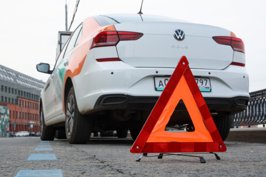 В Москве 19-летний водитель каршеринга без прав сбил двух пешеходов