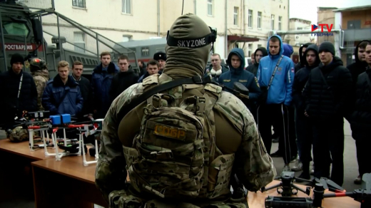 Выставка дронов и знакомство с псом-миноискателем: как в Воронеже прошёл День призывника