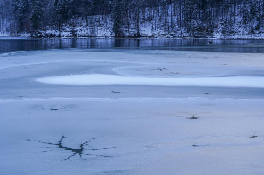 Тело пенсионера выловили из реки под Воронежем