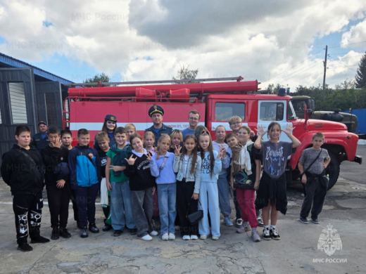 Экскурсия для учащихся Семилукской СОШ № 1 в 55-й пожарно-спасательной части
