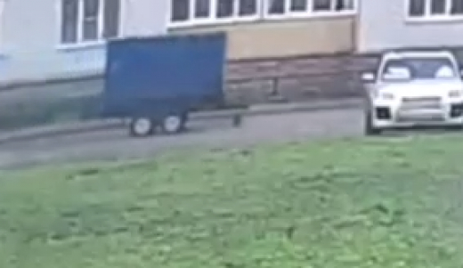 Необычное ДТП без водителей спровоцировала погода в Воронеже (видео)