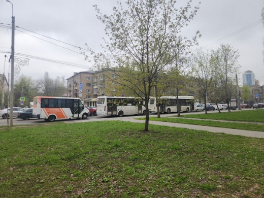 Центр Воронежа встал в пробках