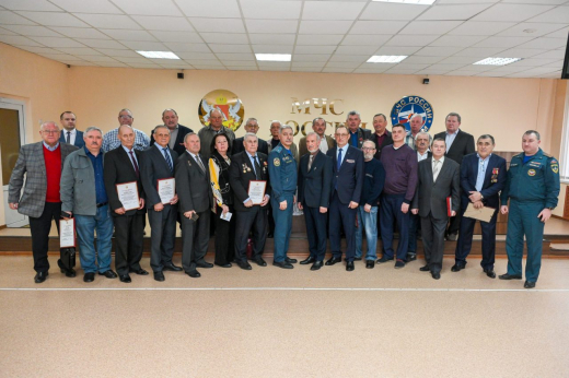 В Воронеже наградили ликвидаторов аварии на ЧАЭС в преддверии 40-й годовщины трагедии