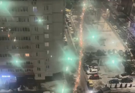 Полиция задержала воронежца, который ночью устроил салют в жилом комплексе