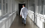 Врачи в Подмосковье спасли 690 младенцев, появившихся на свет раньше срока