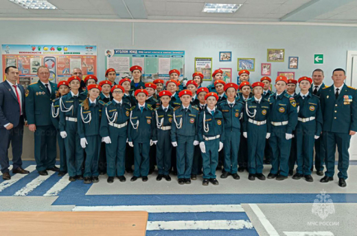 В школе п.Белые Столбы торжественно открыт кадетский пожарно-спасательный класс