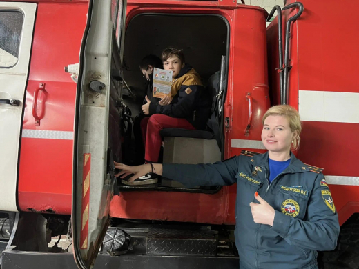 В Серпухове провели экскурсию для школьников в пожарную часть