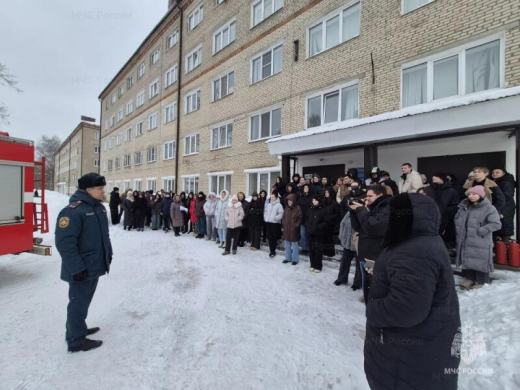 Занятие по пожарной безопасности проведено со студентами Орехово-Зуева