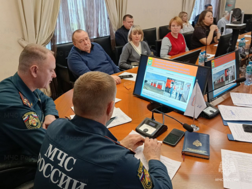 Вопросы обеспечения пожарной безопасности в предстоящий зимний пожароопасный период обсудили в Ленинском городском округе