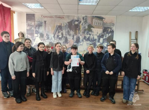 Сотрудники МЧС России провели урок безопасности для воспитанников православной гимназии в Серпухове