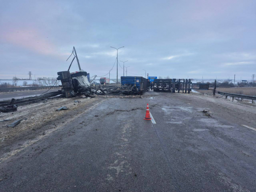 Платный участок трассы М-4 «Дон» перекрыли из-за жуткого ДТП в Воронежской области