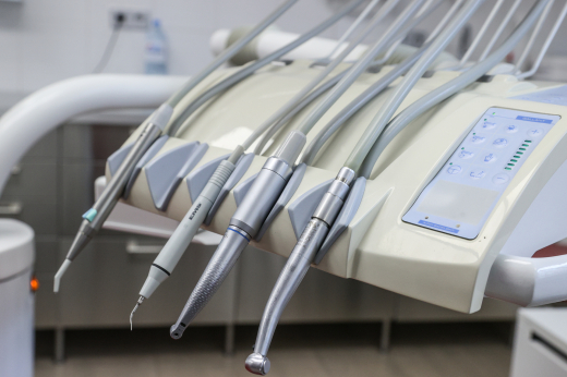 В Москве раскрыли банду стоматологов