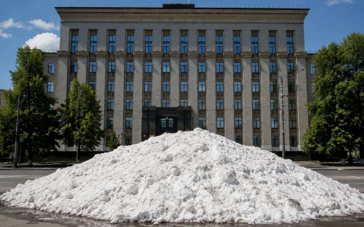 После выволочки от губернатора воронежская УК пошла судиться с властями