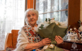 Сотрудники МЧС России и юнармейцы поздравили 102-летнего ветерана Великой Отечественной войны Зою Никаноровну Бабукову