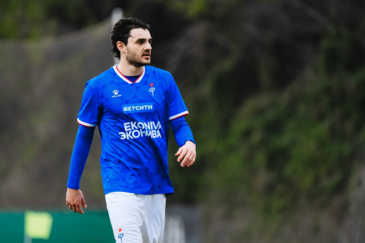 Воронежский «Факел» продлил контракт со Станиславом Магкеевым