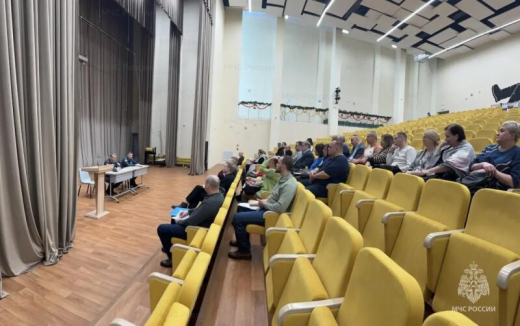 Сотрудники МЧС провели рабочую встречу с руководителями образовательных учреждений в Королеве